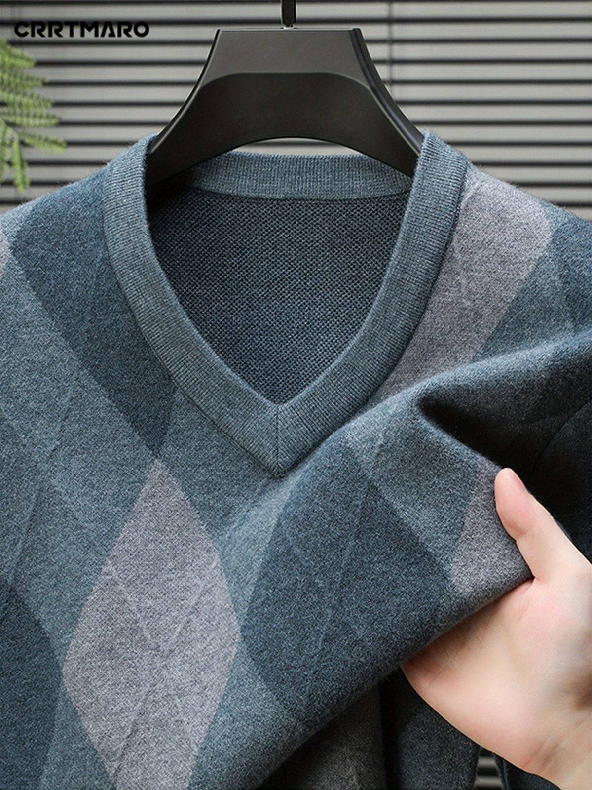 Maglione con scollo a V a rombi | Stile classico – Abbigliamento casual, tenuta da ufficio
