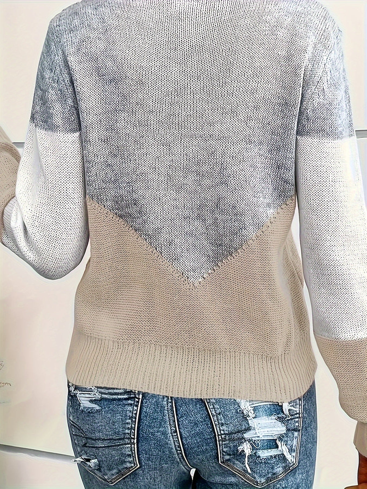 V-Neck Colorblock Sweater – Casual Wear, Stylish Layering