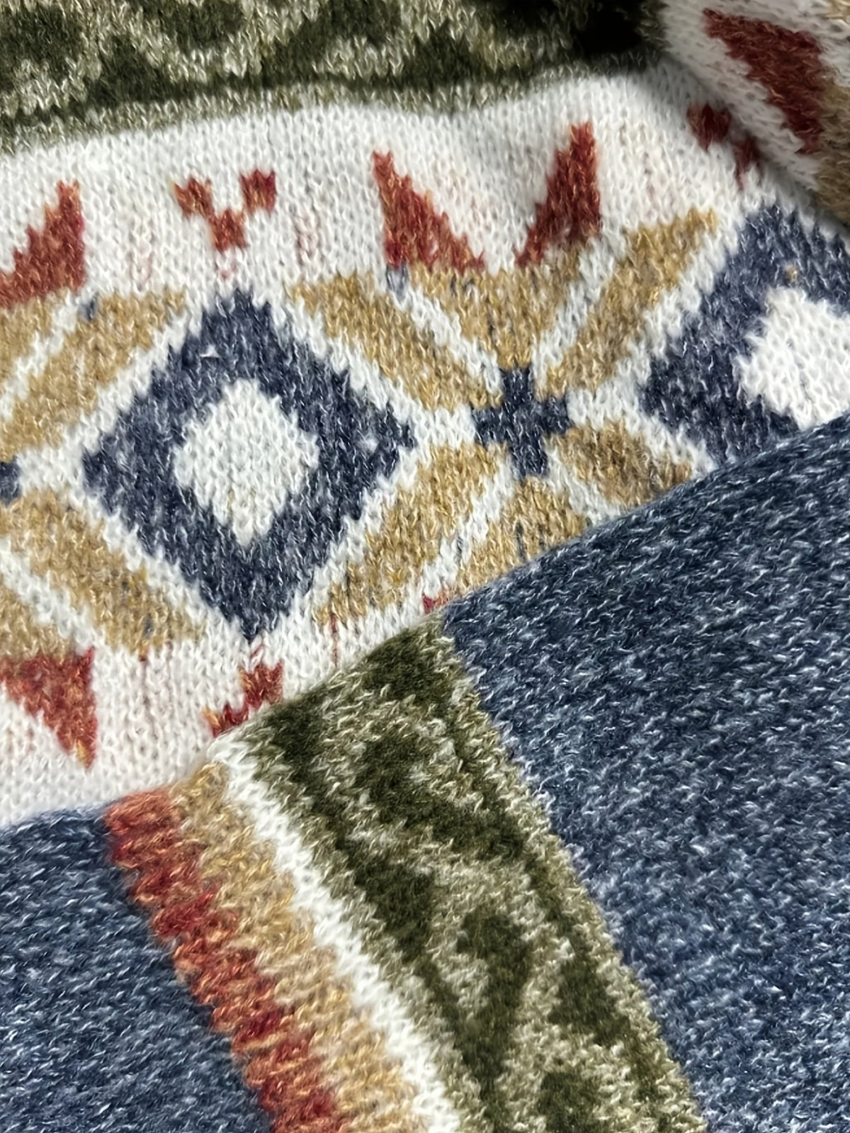Cardigan con bottoni a fantasia – Abbigliamento casual, a strati