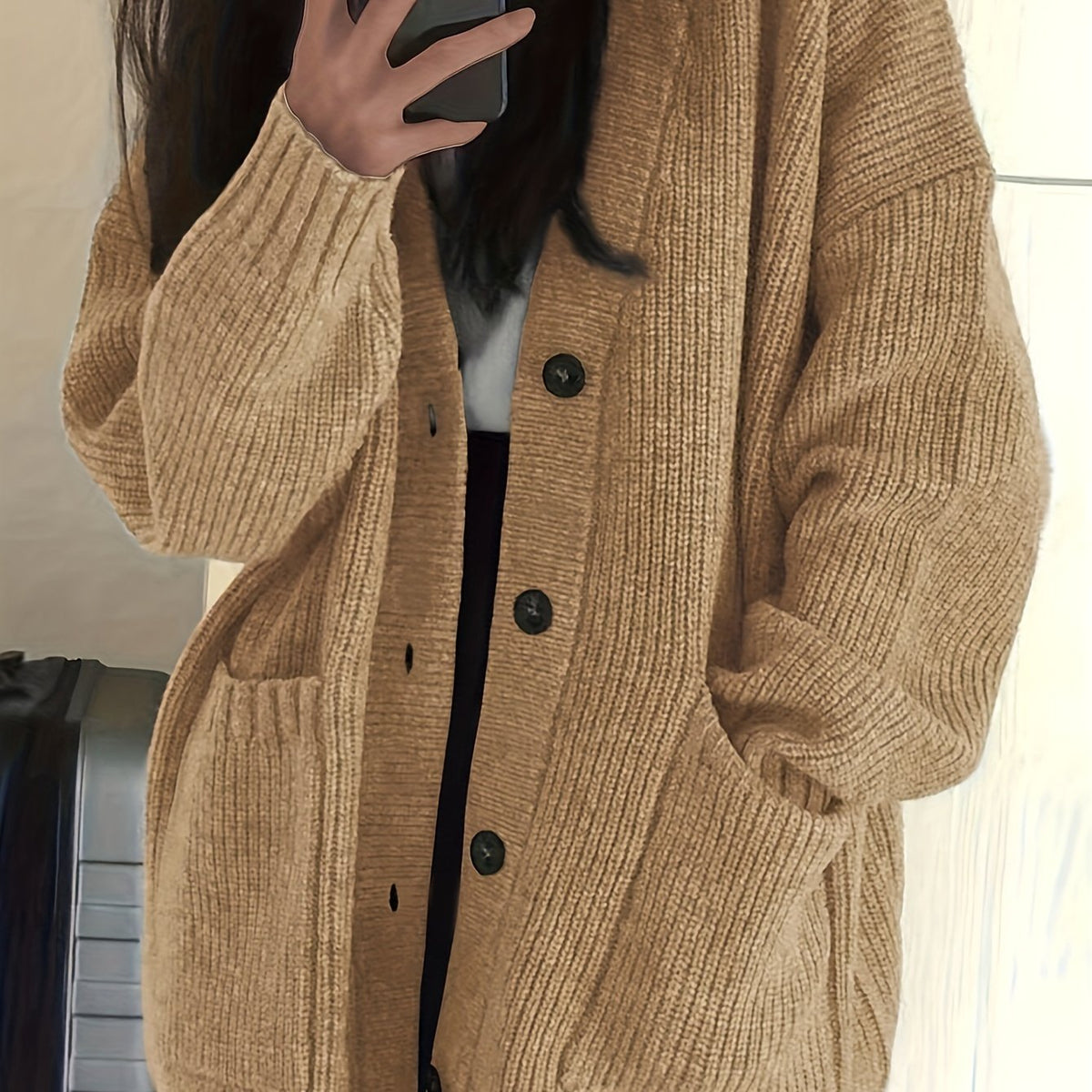 Relaxed Button-Front Cardigan in Soft Knit for Casual Wear - Satinni