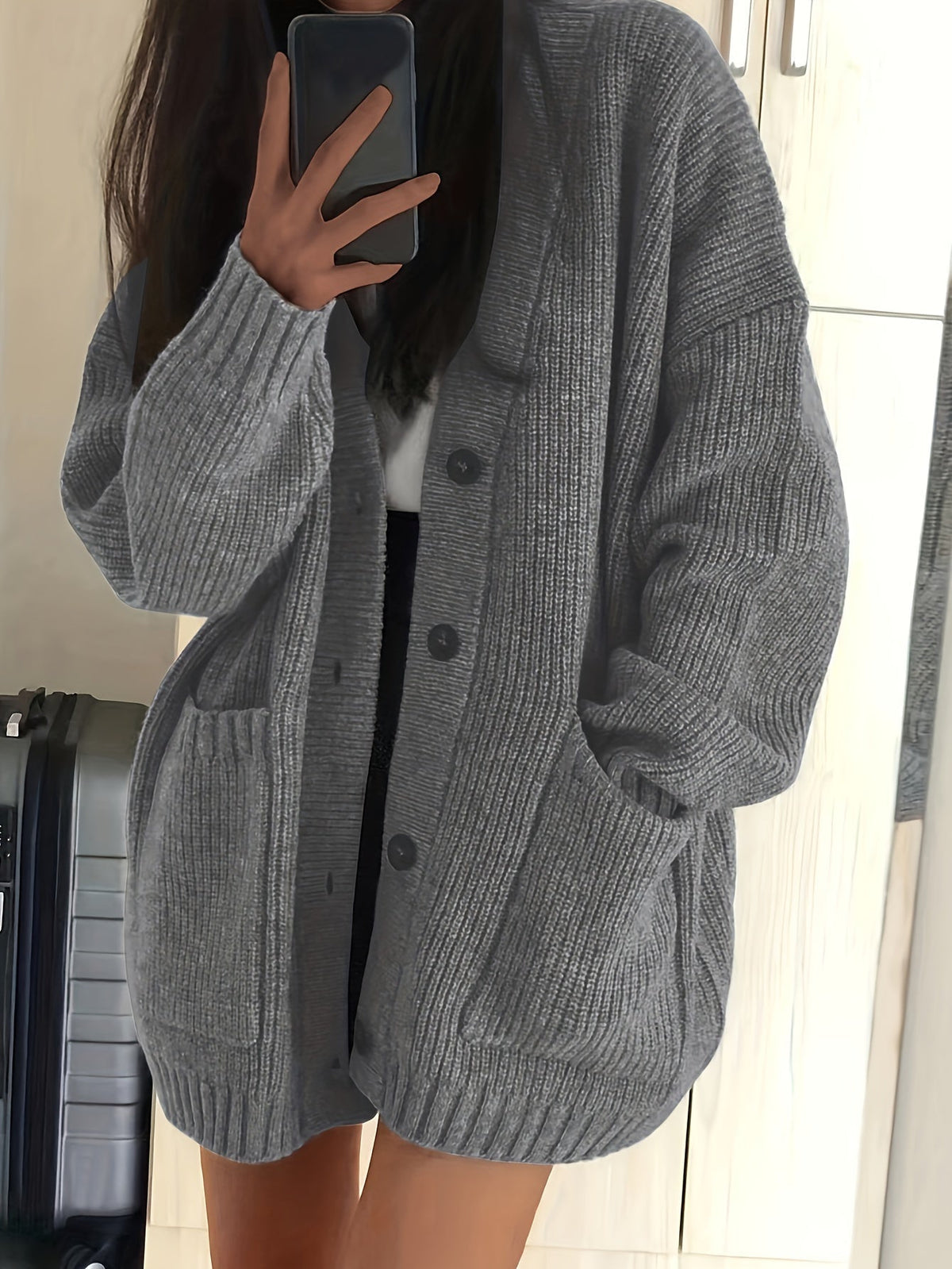 Relaxed Button-Front Cardigan in Soft Knit for Casual Wear - Satinni